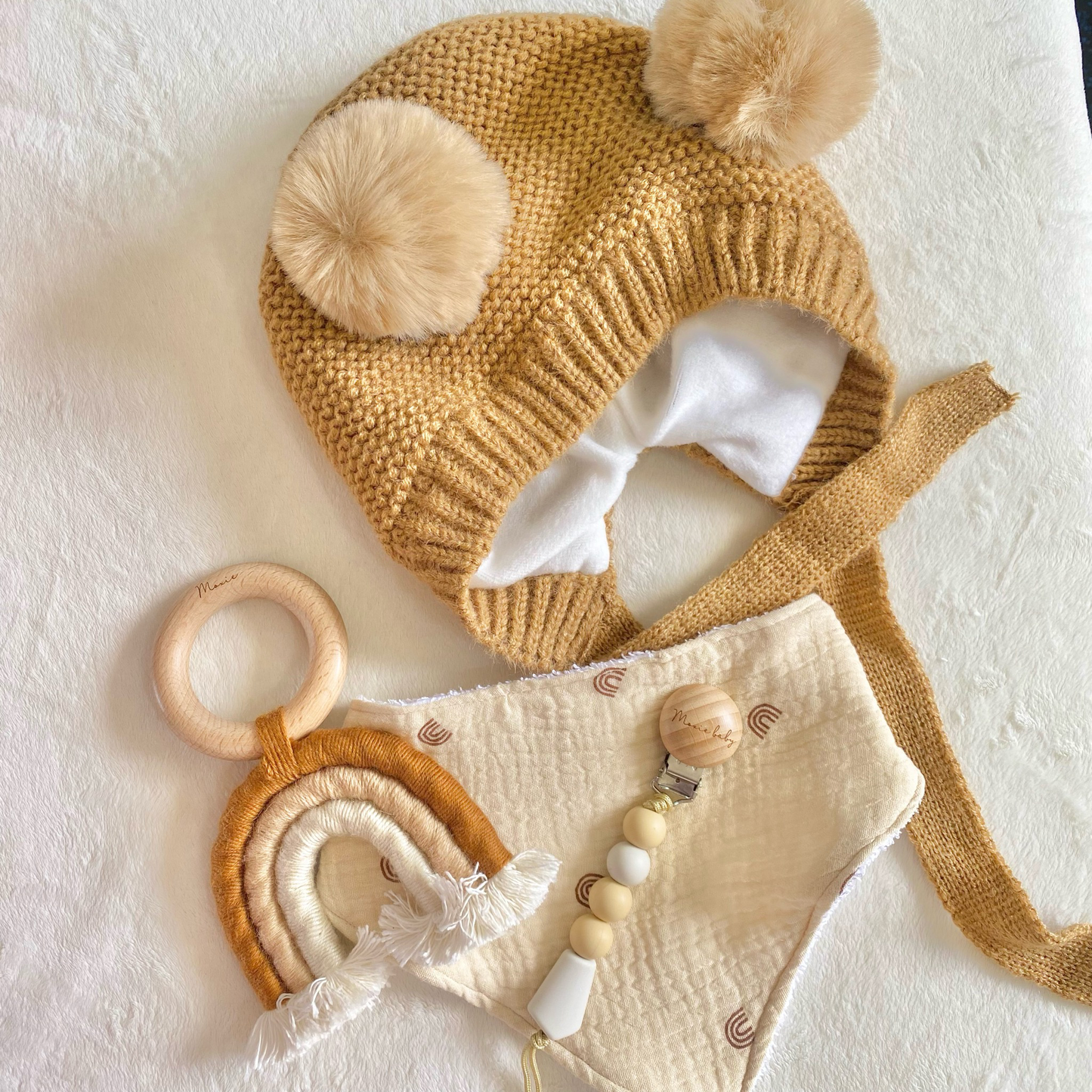 Pom Pom Hat - Caramel